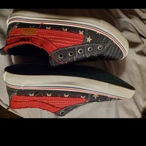 Blowfish Americana shoes size 9